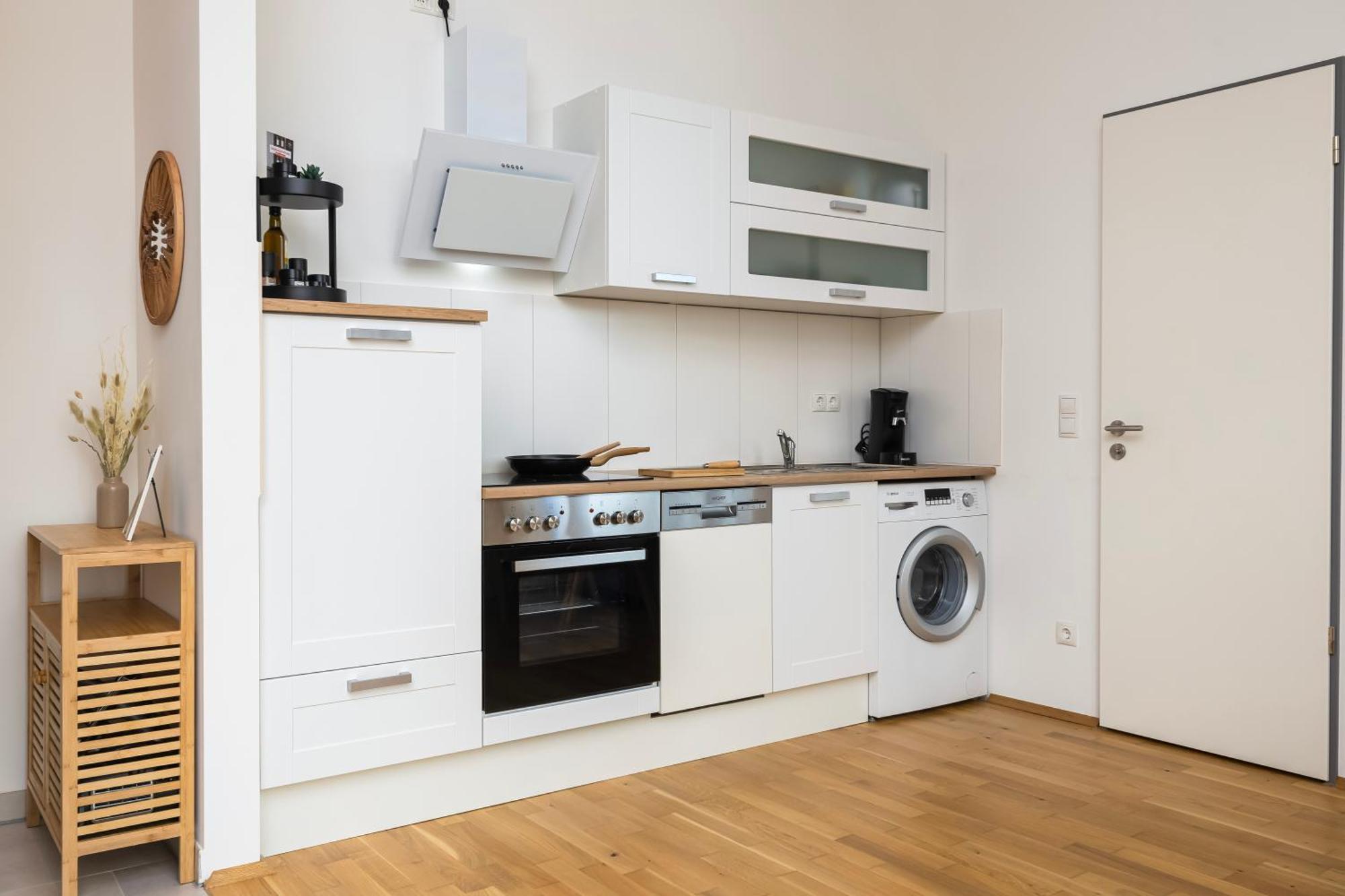 Mayhome - Das Strandloft Schoenes Studioapartment Mit Balkon, Kueche Und Tiefgarage - Sauna Und Fitness Direkt Nebenan Chemnitz Ngoại thất bức ảnh
